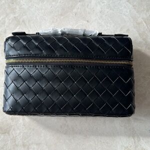 Black woven bag